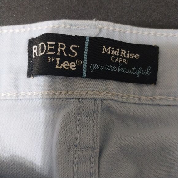 Riders by Lee capris Womens 12 sky blue denim cut off raw fringe hem distressed - Picture 3 of 6